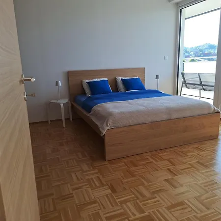 Panorama-free Parking-breakfast-teracce